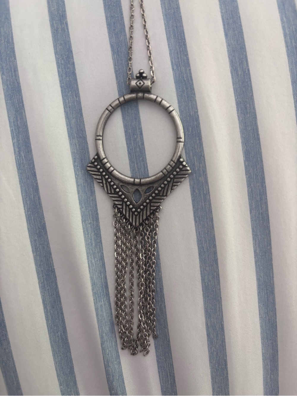 American Eagle Outfitters Long Pendant Necklace — Silver Tone Fringe